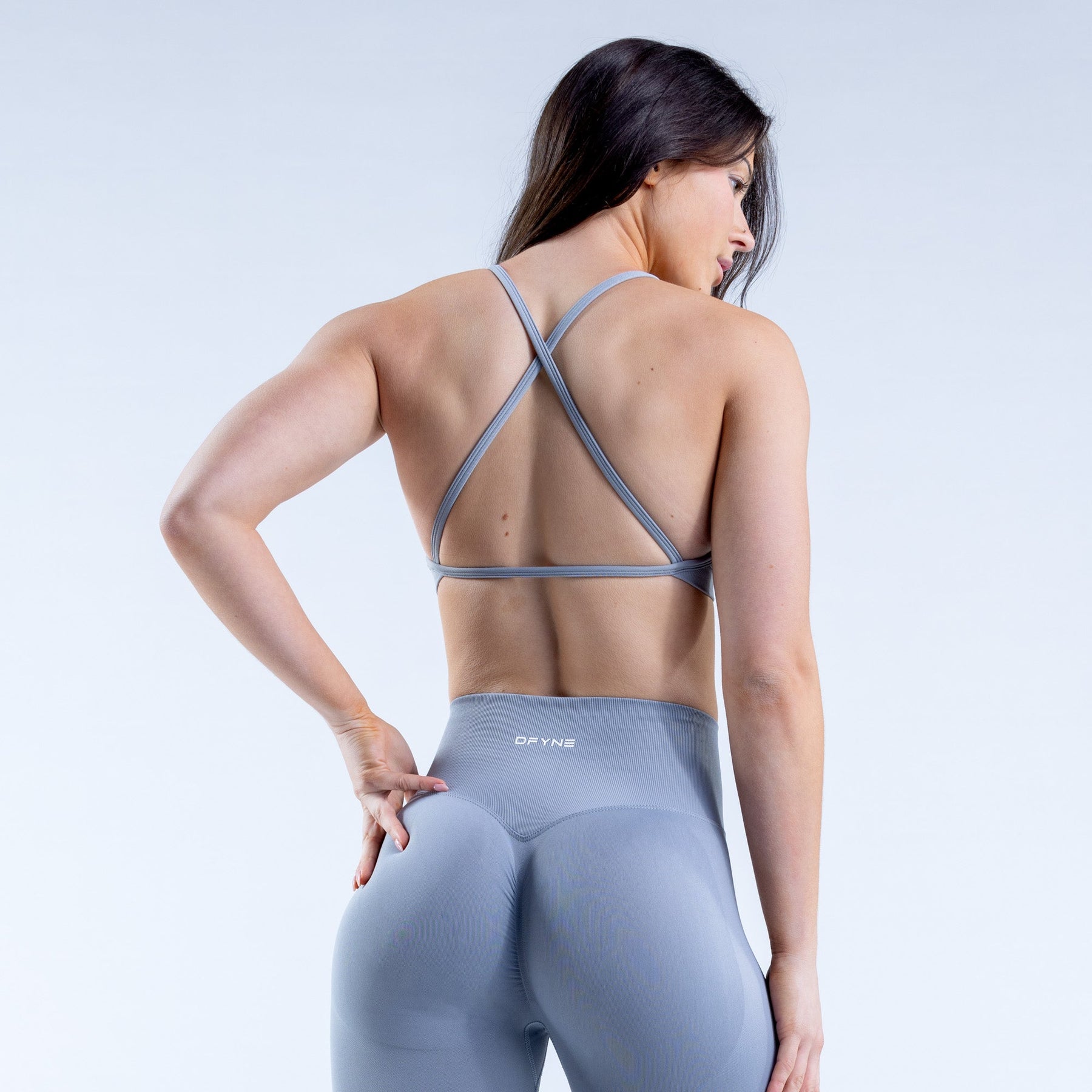 Dynamic High Neck Backless Sports Bra