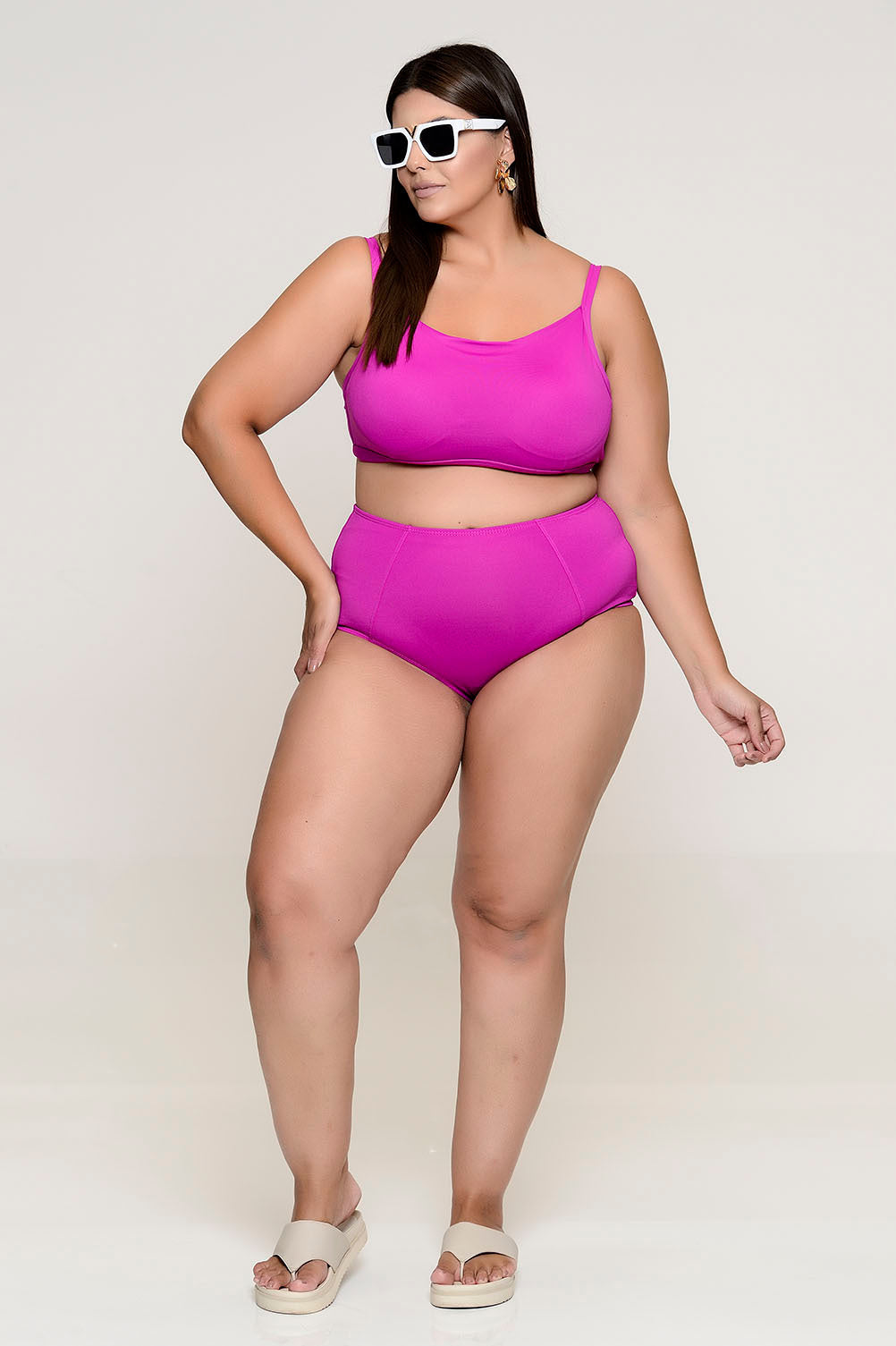 Biquíni Plus Size Top com Bojo e Calcinha Hot Pants