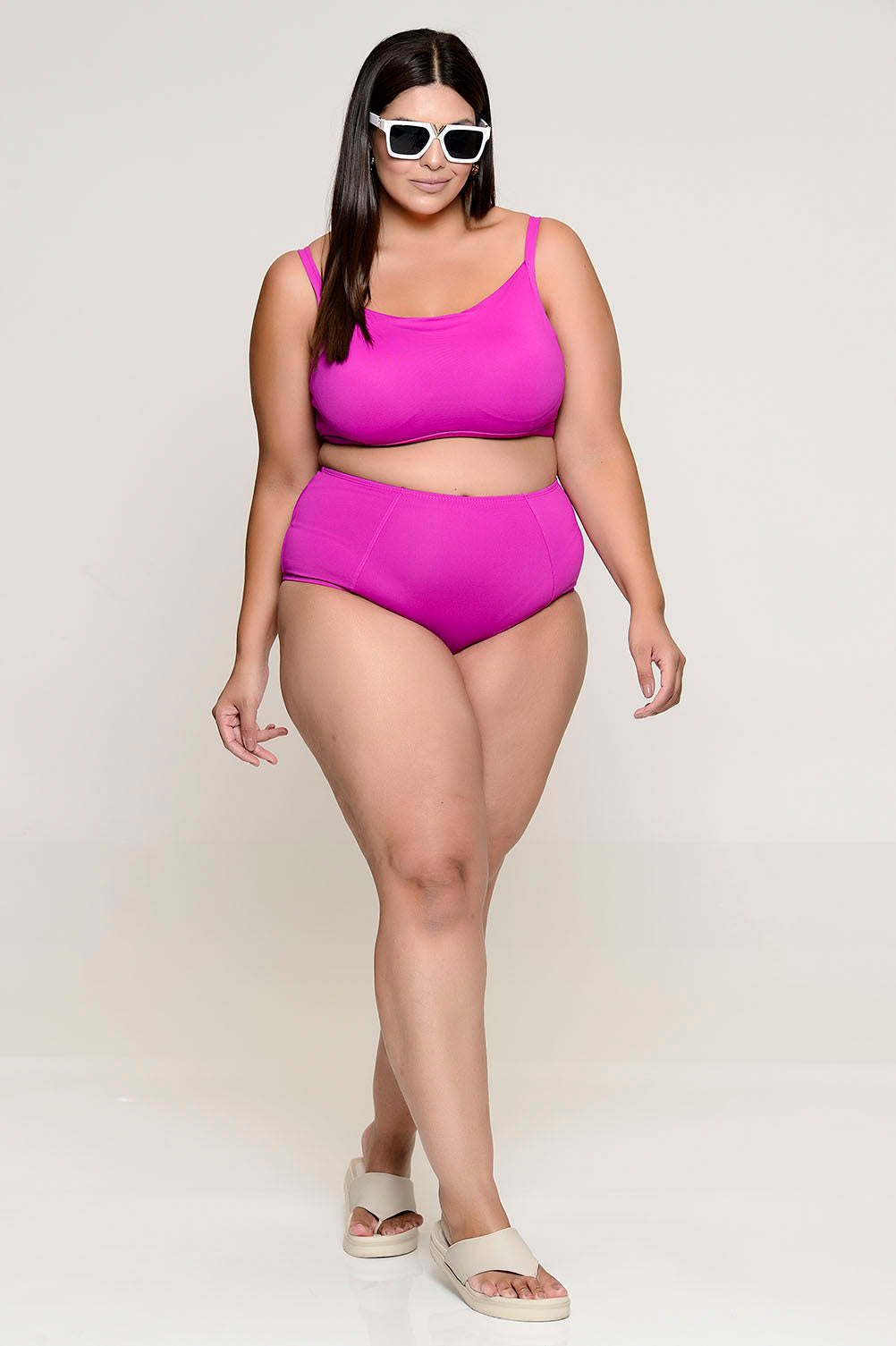 Biquíni Plus Size Top com Bojo e Calcinha Hot Pants