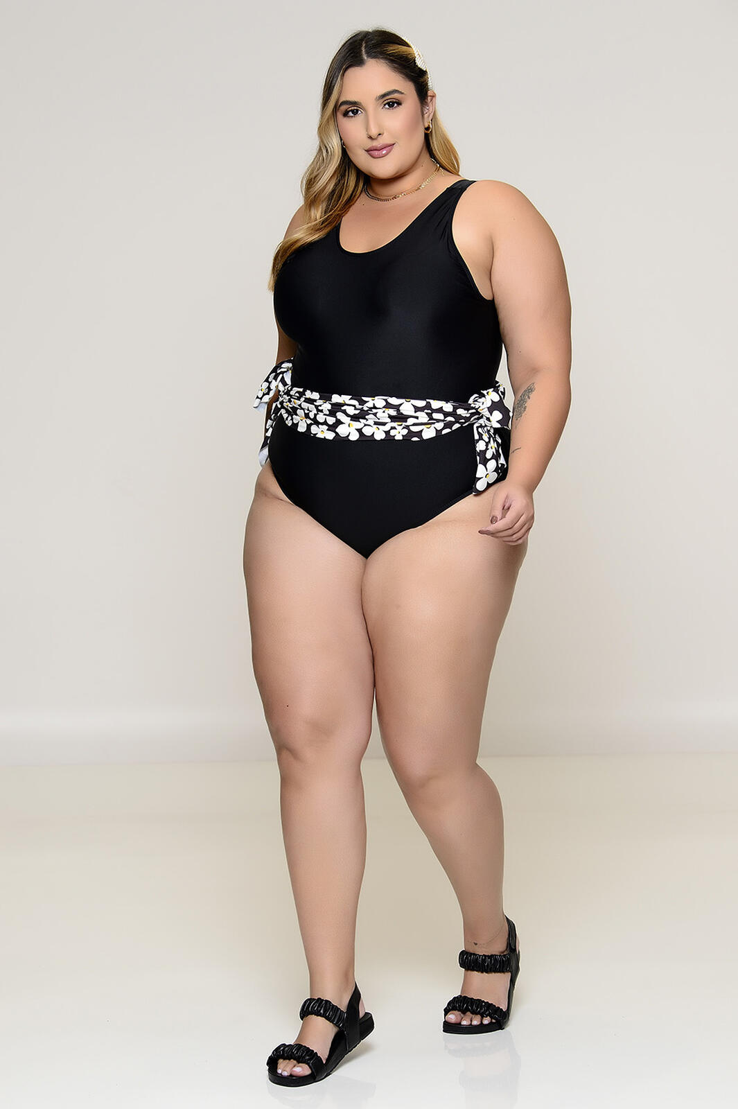 Maiô Plus Size Com Saída Acoplada Jasmin do Caribe