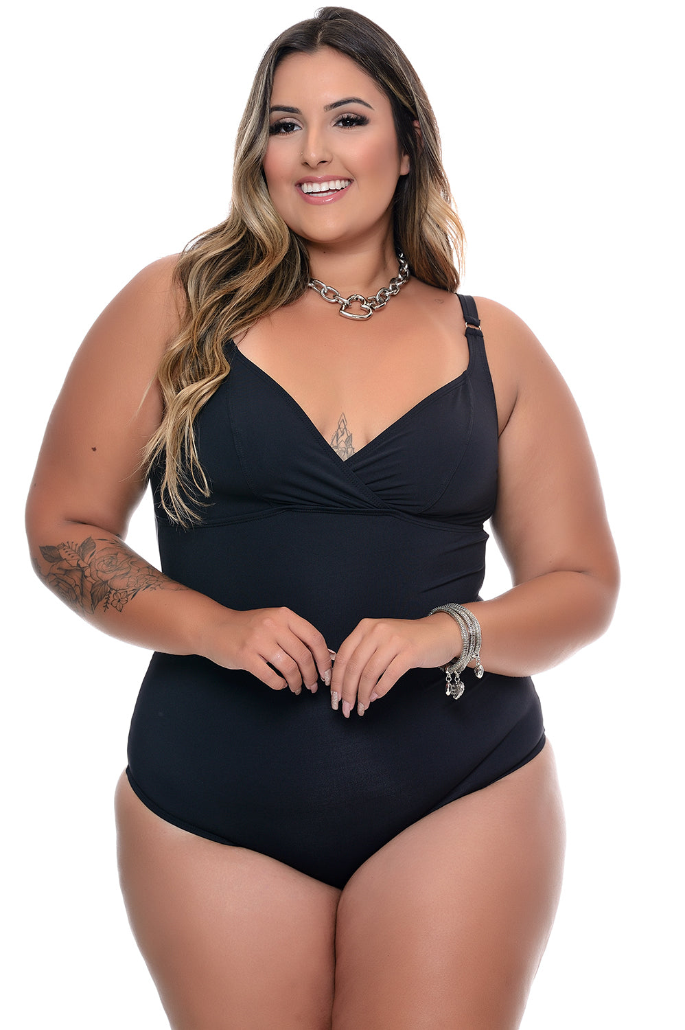 Maiô Plus Size Preto Sem Bojo