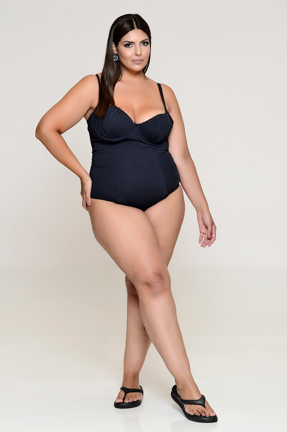 Maiô Plus Size Zero Barriga Com Bojo Preto