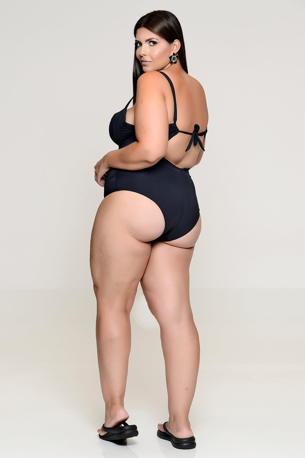 Maiô Plus Size Zero Barriga Com Bojo Preto