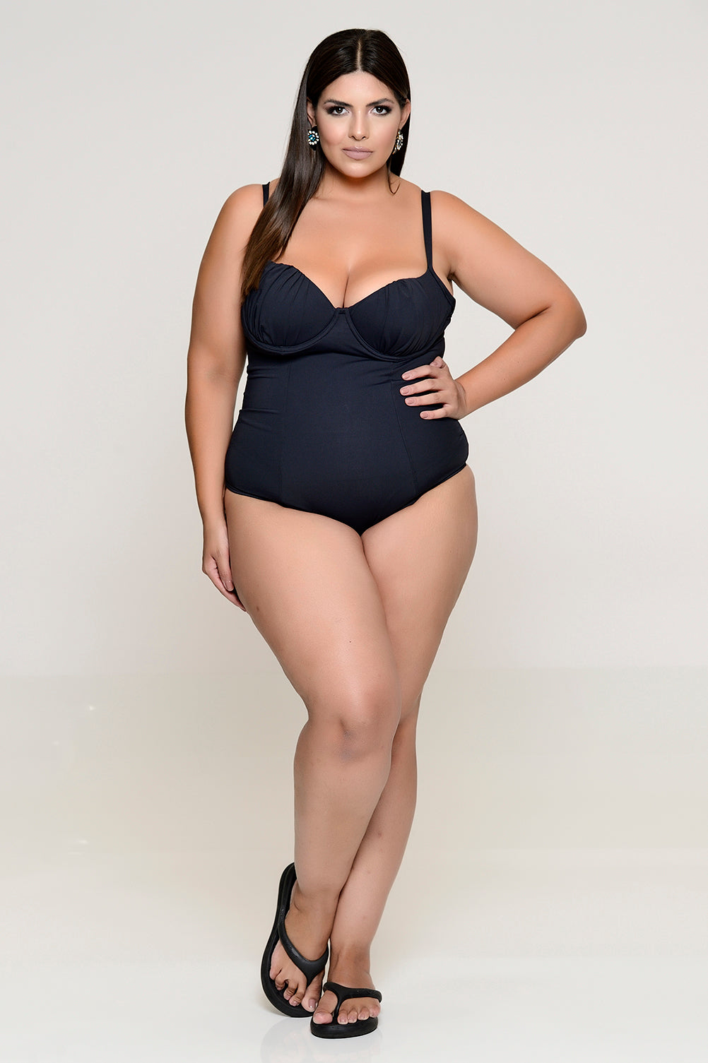 Maiô Plus Size Zero Barriga Com Bojo Preto