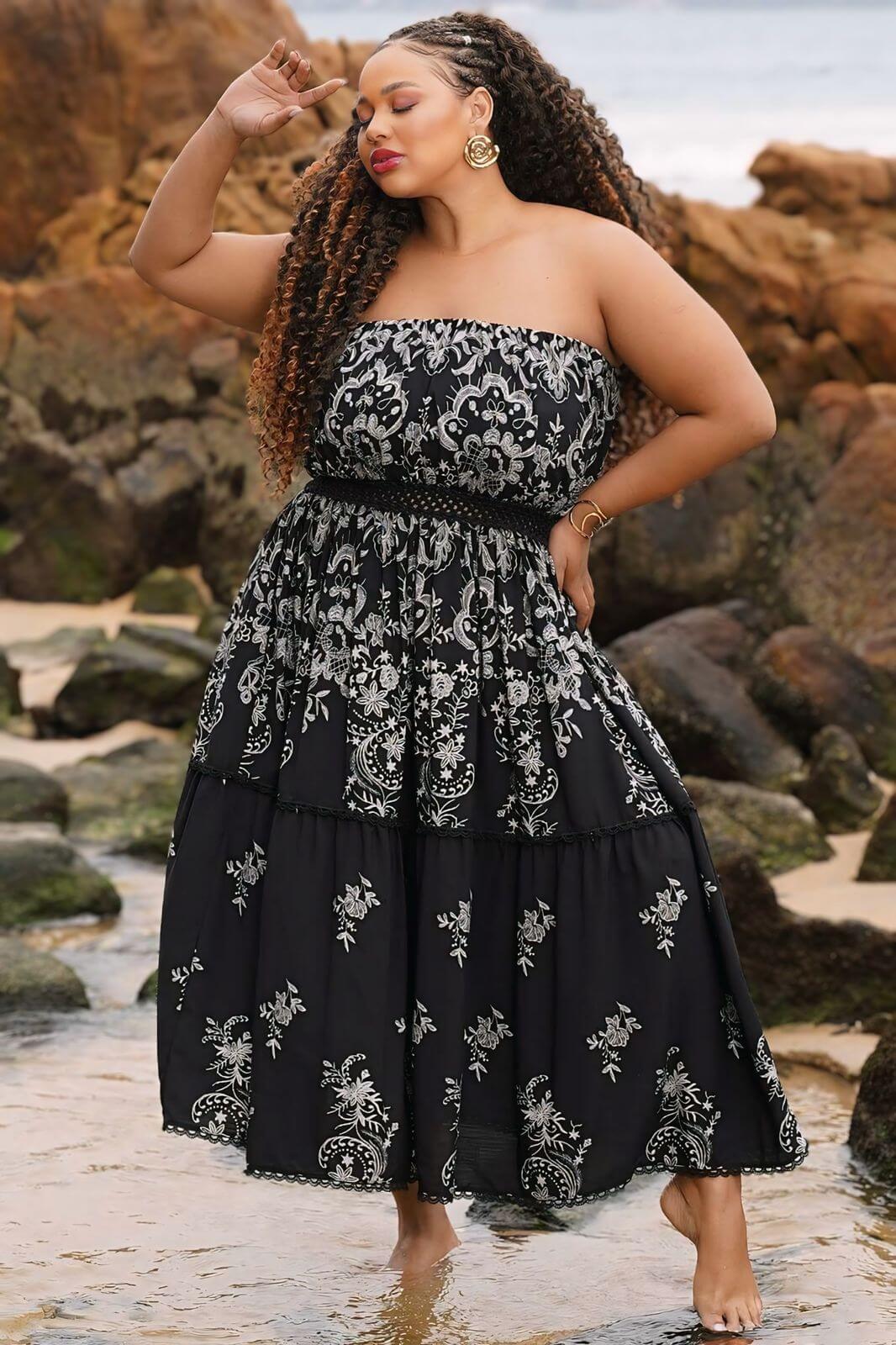 Vestido Plus Size Estampado Sem Alças Preto - BlackWeek